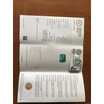 Emeraude 4.47cts de Colombie certificat IGI et HGTL